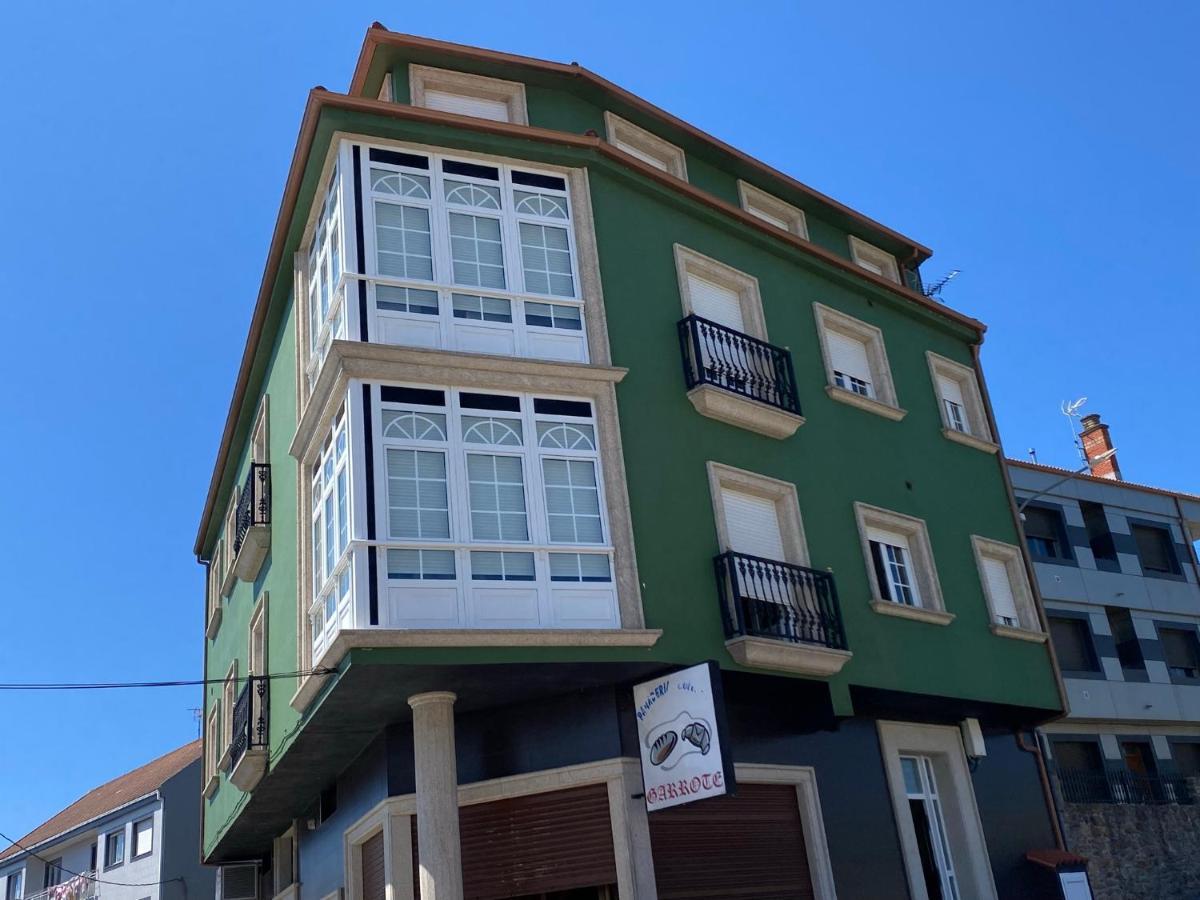 De 4 En Apartament
